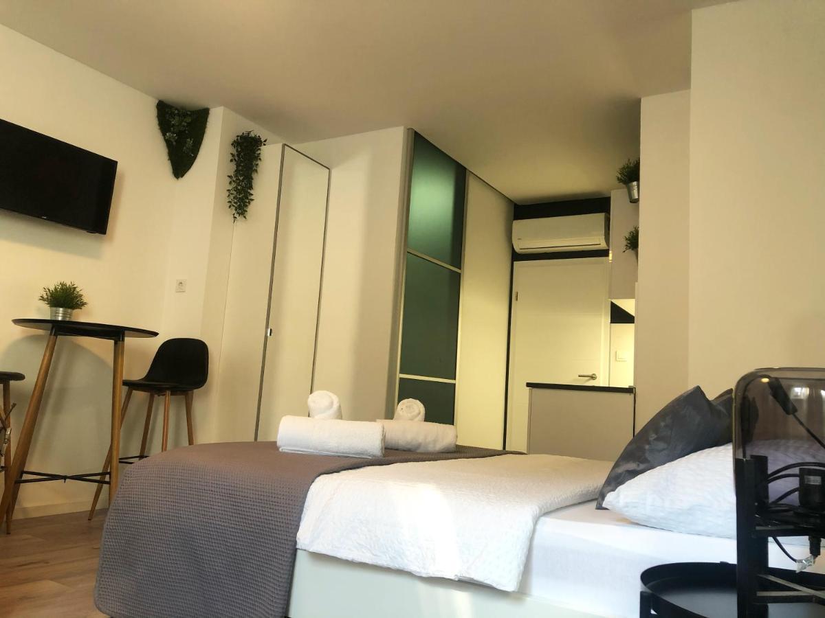 Apartment Zagreb Jacuzzi Esterno foto