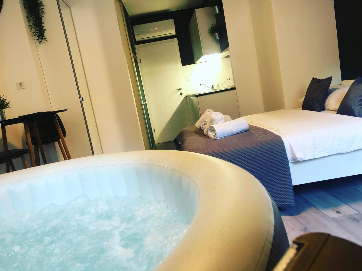 Apartment Zagreb Jacuzzi Esterno foto