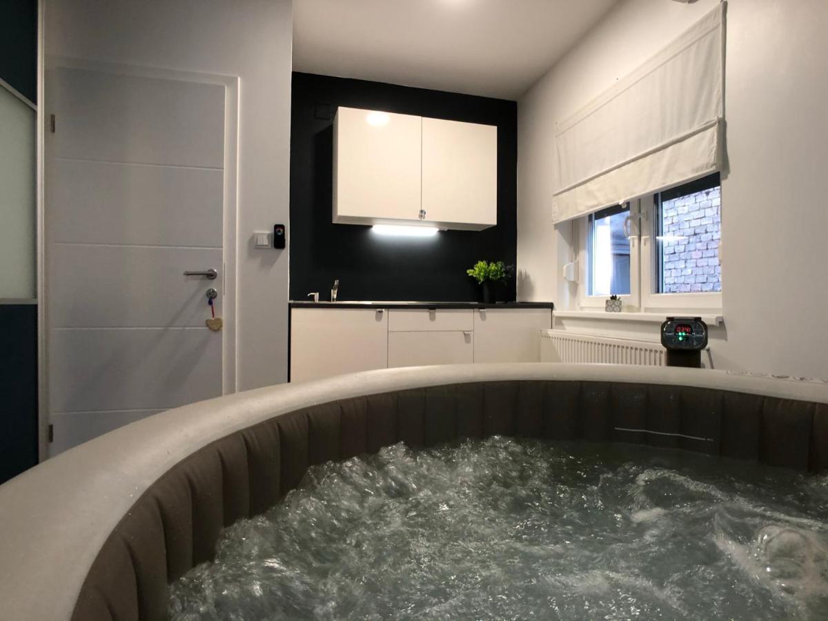 Apartment Zagreb Jacuzzi Esterno foto
